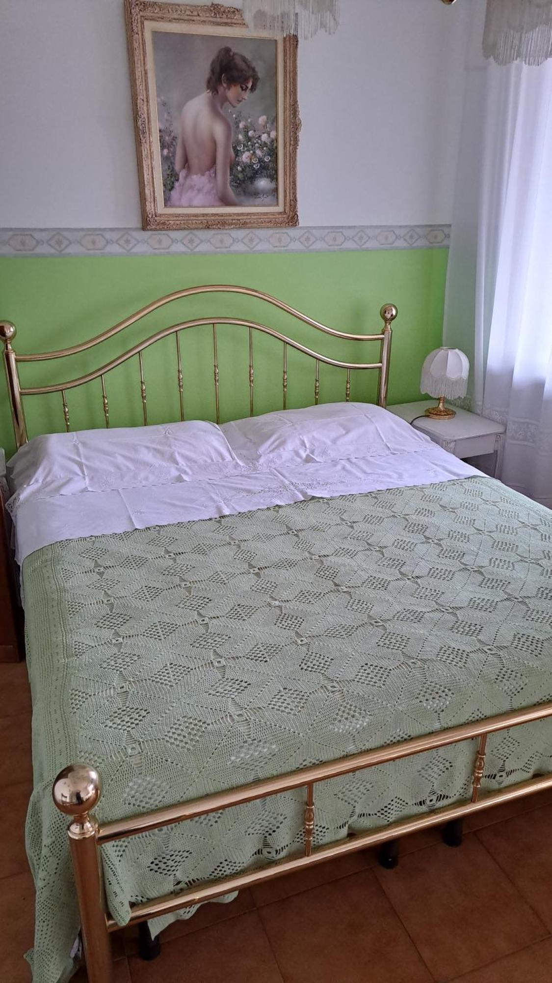 B&B La Casa Gialla Di Luca Mazzè Δωμάτιο φωτογραφία