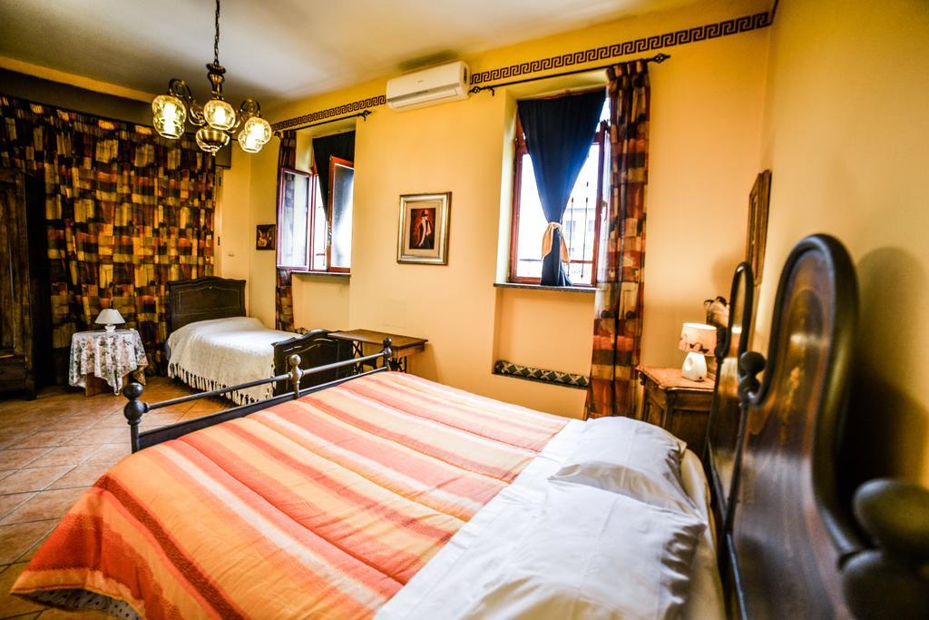 B&B La Casa Gialla Di Luca Mazzè Εξωτερικό φωτογραφία